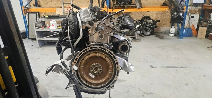 Motor Mercedes-Benz W205 274910 1.6 CGI Benzin Engine Komplett MOT9732752042sj