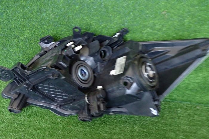Frontscheinwerfer Toyota Auris 81130-02470 Rechts Scheinwerfer Headlight SCH7038986986kr