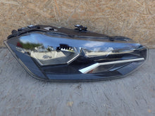 Laden Sie das Bild in den Galerie-Viewer, Frontscheinwerfer VW Polo 2G1941006 Rechts Scheinwerfer Headlight