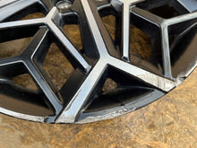 Load image into Gallery viewer, 1x Alufelge 19 Zoll 7.5&quot; 5x114.3 51ET 52910-N7400 Hyundai Tucson Rim Wheel