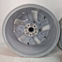 Laden Sie das Bild in den Galerie-Viewer, 4x Alufelge 17 Zoll 6.5" 5x112 46ET Glanz Silber 5H0601025B- VW I Rim Wheel FEL7023344100io