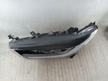 Load image into Gallery viewer, Frontscheinwerfer Toyota Yaris LED Ein Stück (Rechts oder Links) Headlight SCH2026723103jq
