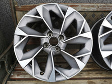 Laden Sie das Bild in den Galerie-Viewer, 1x Alufelge 18 Zoll 7.0" 4x108 35ET Matt Graphit 9830576180 Citroën Picasso I FEL7438744140qy