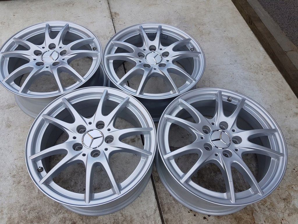 4x Alufelge 16 Zoll 6.5" 5x112 49ET Glanz Silber 4011302 Mercedes-Benz Cla