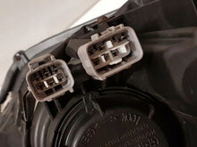 Laden Sie das Bild in den Galerie-Viewer, Frontscheinwerfer Mitsubishi Outlander I 8301C205 Links Scheinwerfer Headlight SCH6068887170lq