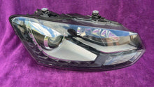 Laden Sie das Bild in den Galerie-Viewer, Frontscheinwerfer VW Polo 6R1941032B LED Rechts Scheinwerfer Headlight