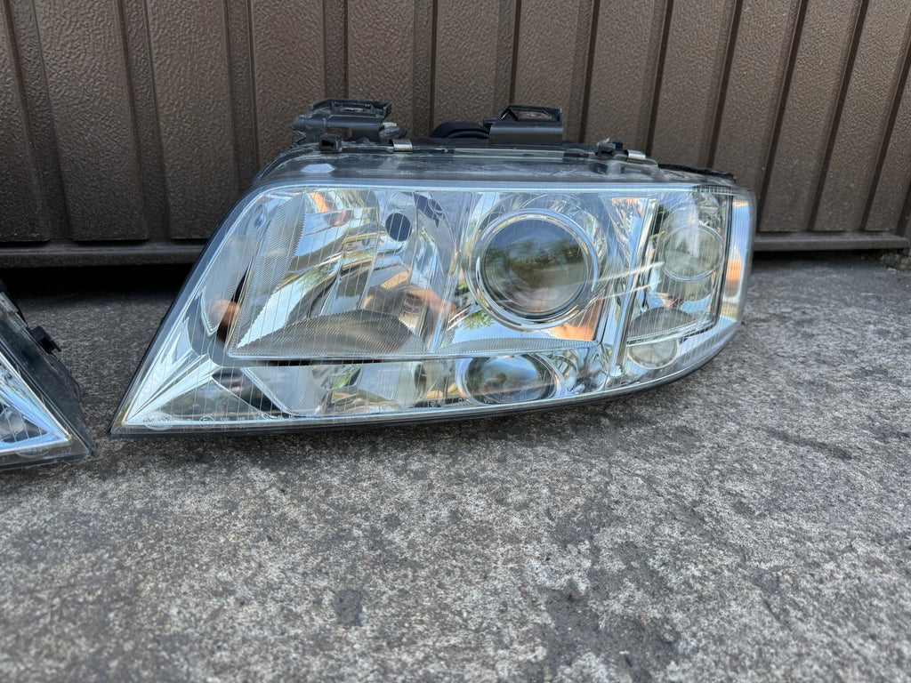 Frontscheinwerfer Audi A6 C5 Xenon Ein Stück (Rechts oder Links) Headlight