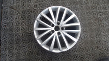 Load image into Gallery viewer, 1x Alufelge 17 Zoll 7.0" 5x112 54ET 5C0601025AH VW Jetta Rim Wheel FEL4750369561pt