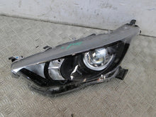 Load image into Gallery viewer, Frontscheinwerfer Toyota Yaris Xenon Ein Stück (Rechts oder Links) Headlight