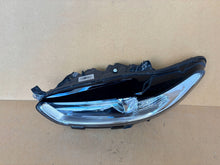 Laden Sie das Bild in den Galerie-Viewer, Frontscheinwerfer Ford Mondeo DS73-13W030-EA FALSE Scheinwerfer Headlight SCH1864588501wc