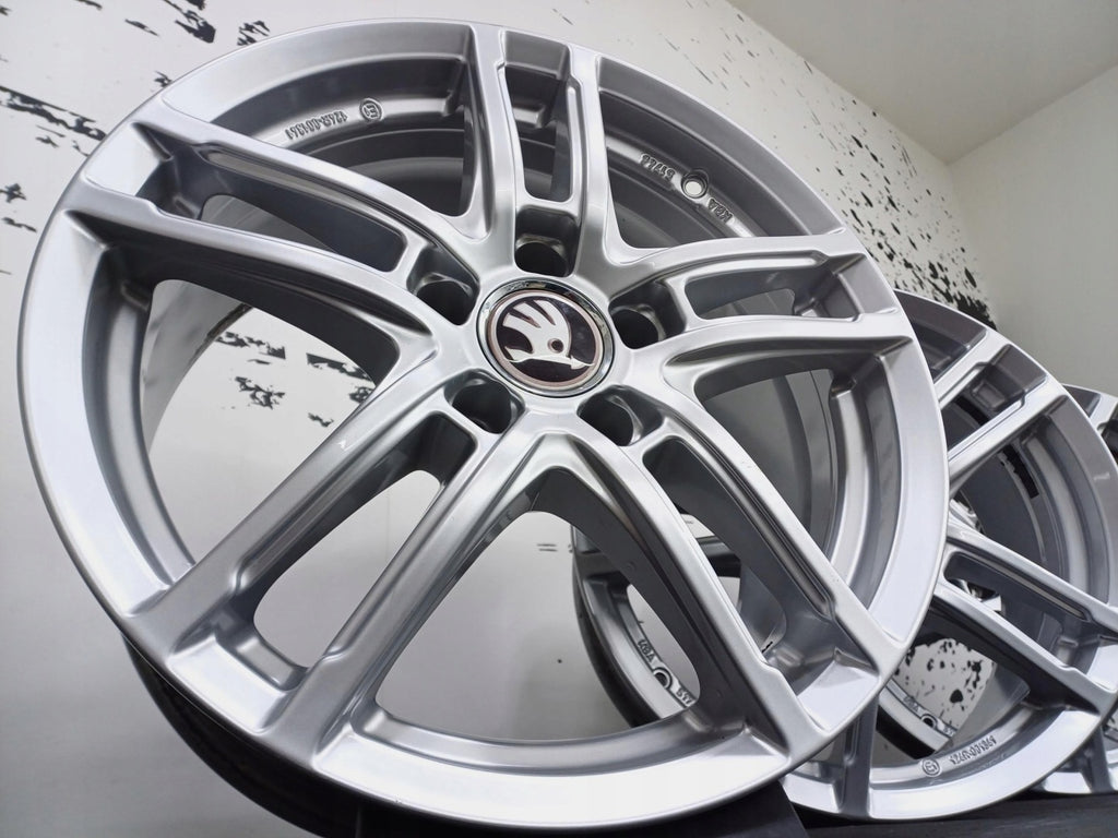 4x Alufelge 17 Zoll 7.5" 5x112 36ET Silber Seat Tarraco Superb III Kodiaq FEL5619084724ln