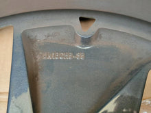 Laden Sie das Bild in den Galerie-Viewer, 1x Alufelge 18 Zoll 7.0" 5x114.3 35ET 403005075 Mg Gt Arkana Rim Wheel FEL1762103542dv