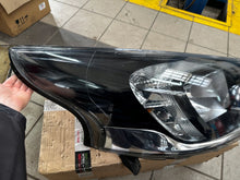Laden Sie das Bild in den Galerie-Viewer, Frontscheinwerfer Opel Vivaro B Trafic III 260102650R Rechts Headlight SCH6161198413wu