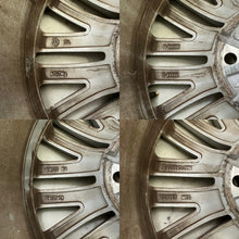 Load image into Gallery viewer, 1x Alufelge 16 Zoll 6.5" 5x112 46ET Glanz Silber 5G0601025AT VW Rim Wheel FEL6155480504br