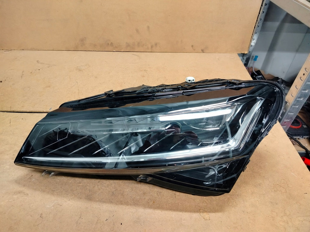 Frontscheinwerfer Skoda Superb III 3V1941015D Full LED Links Headlight