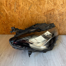 Laden Sie das Bild in den Galerie-Viewer, Frontscheinwerfer Peugeot 308 9851673580 9851673380 Full LED Ein Satz Headlight SCH5019747113gl