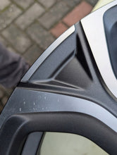 Laden Sie das Bild in den Galerie-Viewer, 1x Alufelge 20 Zoll 8.5&quot; 5x120 43ET P0225283 Rim Wheel