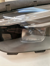 Laden Sie das Bild in den Galerie-Viewer, Frontscheinwerfer Renault A2479062503 Links Scheinwerfer Headlight