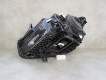 Laden Sie das Bild in den Galerie-Viewer, Frontscheinwerfer Mercedes-Benz W247 A2479061004 LED Rechts Headlight SCH3557112169ty