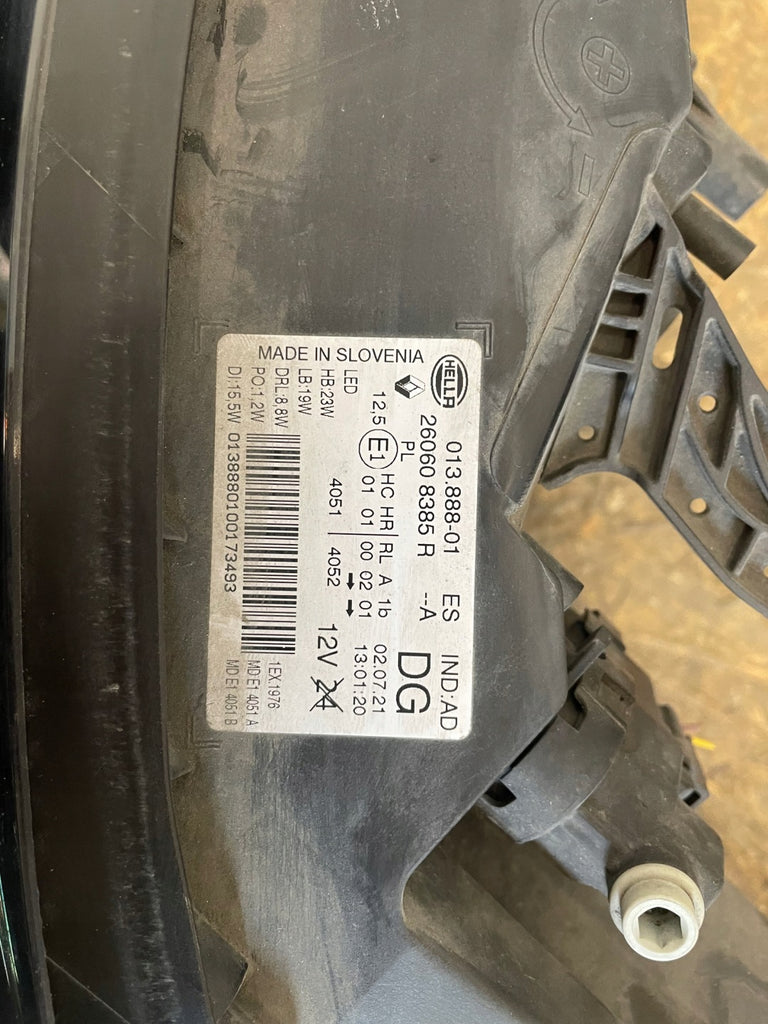 Frontscheinwerfer Renault Kadjar 260608385R Links Scheinwerfer Headlight SCH6062844025lk