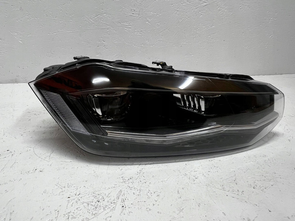Frontscheinwerfer VW Polo 2G1941036F Rechts Scheinwerfer Headlight SCH7809469509ro