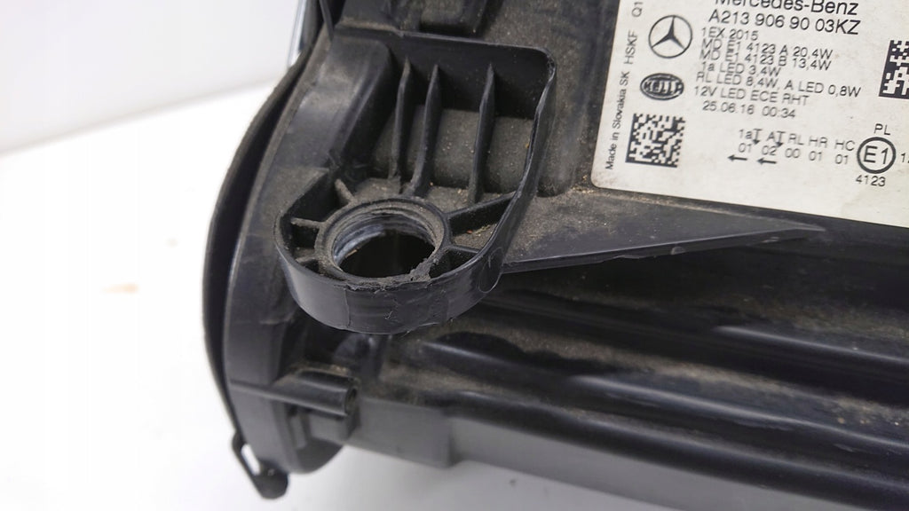Frontscheinwerfer Mercedes-Benz A2139069003- 85122000 LED Rechts Headlight SCH9321551005dl