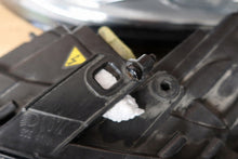 Laden Sie das Bild in den Galerie-Viewer, Frontscheinwerfer Audi A8 4H0941005 4H0941006 Xenon Rechts oder Links
