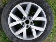 Load image into Gallery viewer, 1x Alufelge 19 Zoll 8.5" 5x130 59ET Glanz 7P6601025AJ Mg Touareg Rim Wheel FEL4052273588nv