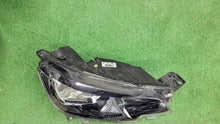 Laden Sie das Bild in den Galerie-Viewer, Frontscheinwerfer Peugeot Rifter 90146195 9816826880 Rechts Headlight