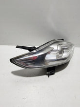 Laden Sie das Bild in den Galerie-Viewer, Frontscheinwerfer Mazda 5 ARO12061 Rechts Scheinwerfer Headlight