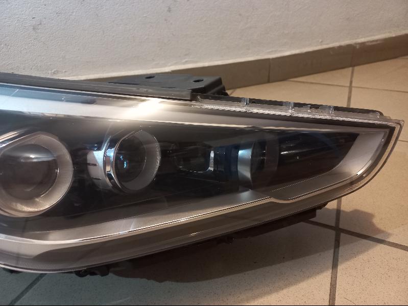 Frontscheinwerfer Hyundai I30 III 92102-G4100 LED Rechts Scheinwerfer Headlight