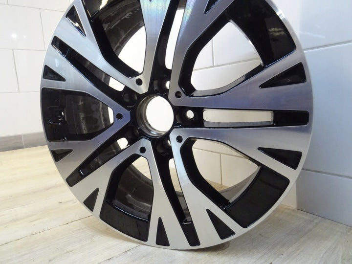 1x Alufelge 18 Zoll 7.5" 5x112 53ET Glanz Schwarz A2474015000 Mercedes-Benz W247 FEL6274103435gd