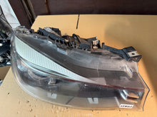Laden Sie das Bild in den Galerie-Viewer, Frontscheinwerfer BMW 3 F34 7285684 Xenon Rechts Scheinwerfer Headlight SCH3152701038ym