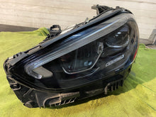 Laden Sie das Bild in den Galerie-Viewer, Frontscheinwerfer Mercedes-Benz W206 A2069068104 Links Scheinwerfer Headlight SCH8965670754ev