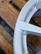 Load image into Gallery viewer, 1x Alufelge 16 Zoll 7.0&quot; 5x120 31ET Glanz Silber 6796236 BMW 3 F30 F31 Rim Wheel