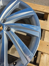 Laden Sie das Bild in den Galerie-Viewer, 1x Alufelge 18 Zoll 8.0" 5x112 48ET 5E0601025H Skoda Octavia I Rim Wheel FEL8990229730qg