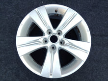 Load image into Gallery viewer, 1x Alufelge 17 Zoll 6.5" 5x114.3 35ET Glanz Silber 52910-3U200 Kia Sportage FEL1144282739md