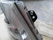 Laden Sie das Bild in den Galerie-Viewer, Frontscheinwerfer Volvo 24364509 Rechts Scheinwerfer Headlight SCH1086075210rm