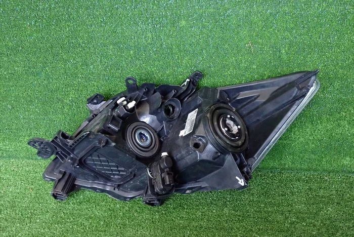 Frontscheinwerfer Toyota Auris 81130-02470 Rechts Scheinwerfer Headlight SCH7038986986kr