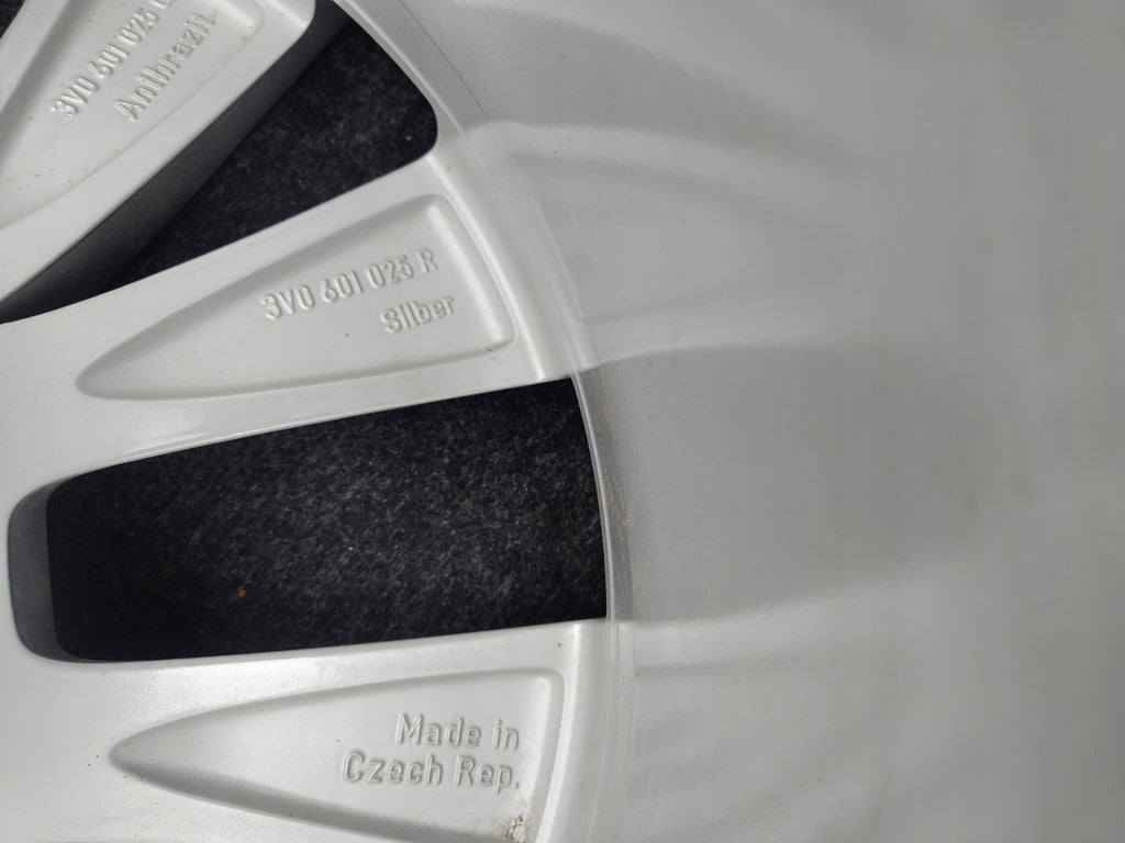 1x Alufelge 18 Zoll 8.0" 5x112 44ET 3V0601025R Skoda Superb Iii Rim Wheel