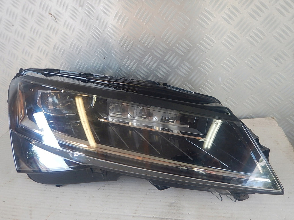 Frontscheinwerfer Skoda Superb III 3V1941016D LED Rechts Scheinwerfer Headlight
