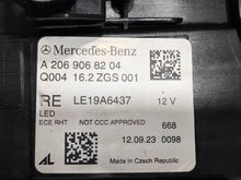 Laden Sie das Bild in den Galerie-Viewer, Frontscheinwerfer Mercedes-Benz W206 A2069068204 Rechts Scheinwerfer Headlight SCH1653237617rb
