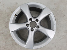 Laden Sie das Bild in den Galerie-Viewer, 1x Alufelge 17 Zoll 7.5" 5x112 52 5ET A2464010502 Mercedes-Benz W246 Rim Wheel FEL1152771777mu