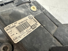 Load image into Gallery viewer, Frontscheinwerfer VW Passat 3C0941752G Xenon Rechts Scheinwerfer Headlight SCH8071843448ds