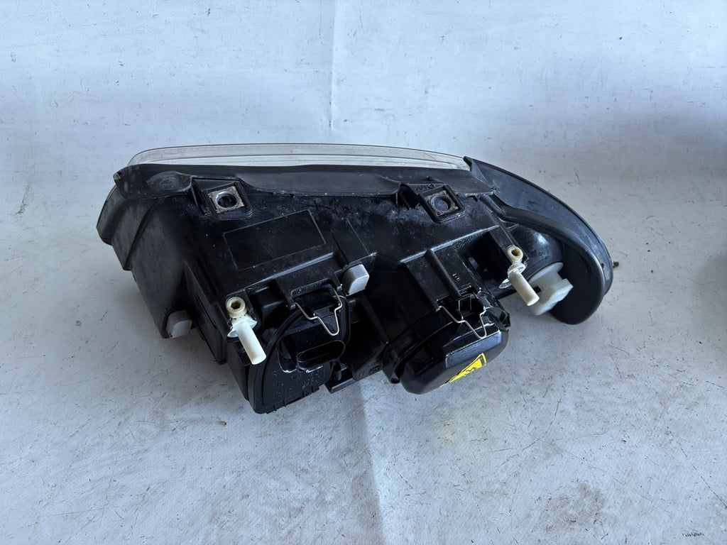 Frontscheinwerfer Audi A4 B5 8D0941029AN Xenon Ein Stück (Rechts oder Links)