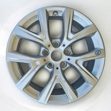 Load image into Gallery viewer, 1x Alufelge 17 Zoll 6.5&quot; 5x120 39ET Glanz 6856076 BMW F48 Rim Wheel