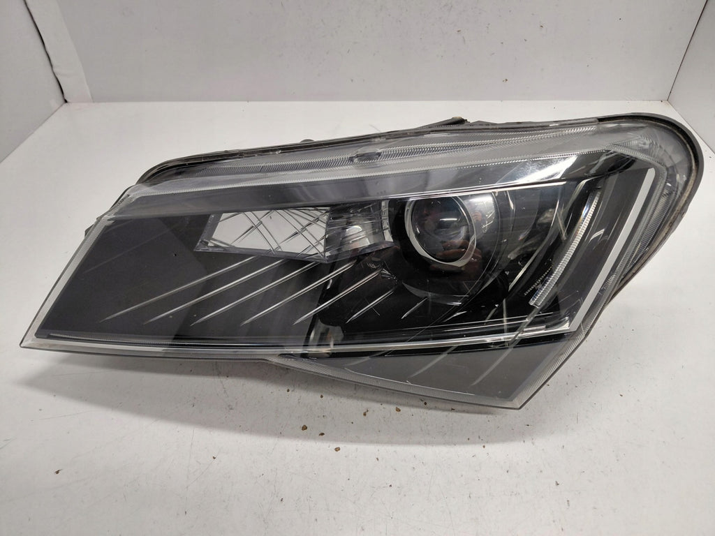 Frontscheinwerfer Skoda Superb III 3V1941015A Xenon Links Scheinwerfer Headlight SCH8403057183px