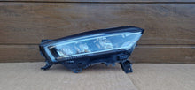 Laden Sie das Bild in den Galerie-Viewer, Frontscheinwerfer Renault Koleos II 260104431R Rechts Scheinwerfer Headlight SCH6438600475ow