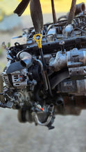 Load image into Gallery viewer, Motor Hyundai Kia Tucson Carens III D4EA 2.0 CRDI 140PS Diesel Engine Komplett