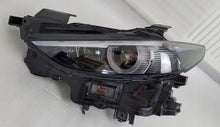 Laden Sie das Bild in den Galerie-Viewer, Frontscheinwerfer Mazda 3 BCJH-51040 B0L5-67890 Full LED Links Headlight